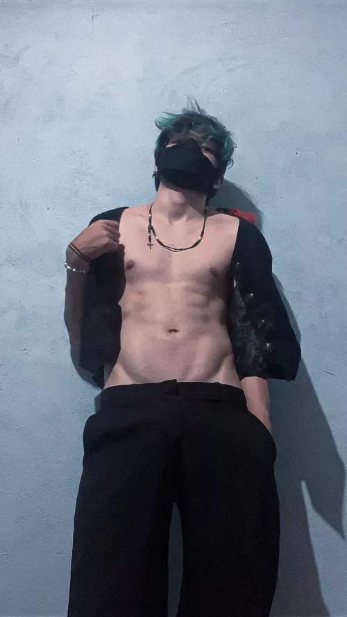 Hello >< by Skypurppp