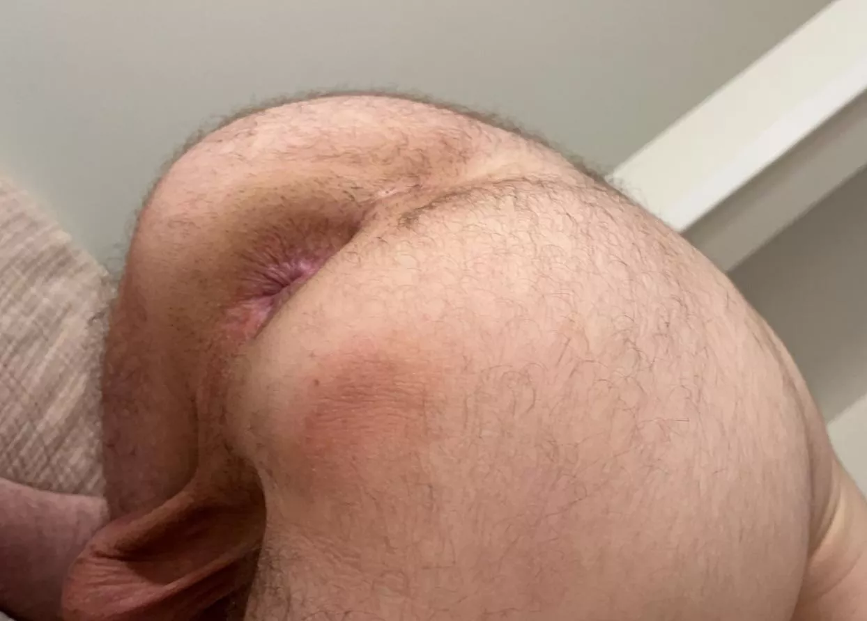 i shaved my hole so it’s easier to eat🥴 posted by inheatagain