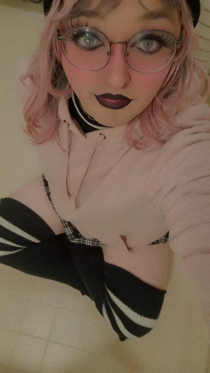 I think I looked cute today :3 posted by LilllyUwU