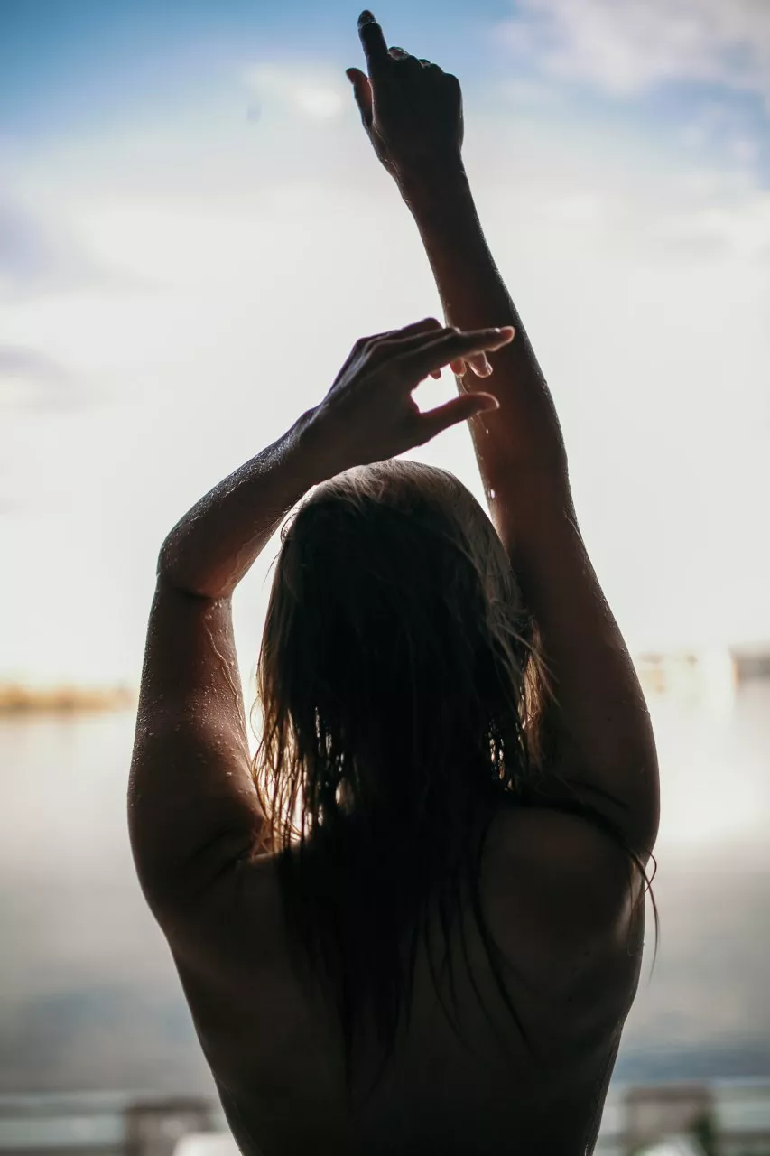 I'm online. Follow me guys. I will be wait in my room 🫦🫦 posted by Mod_Jull