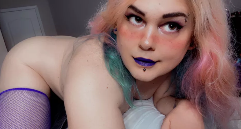 i’m ready to start posting again by transtrophywife