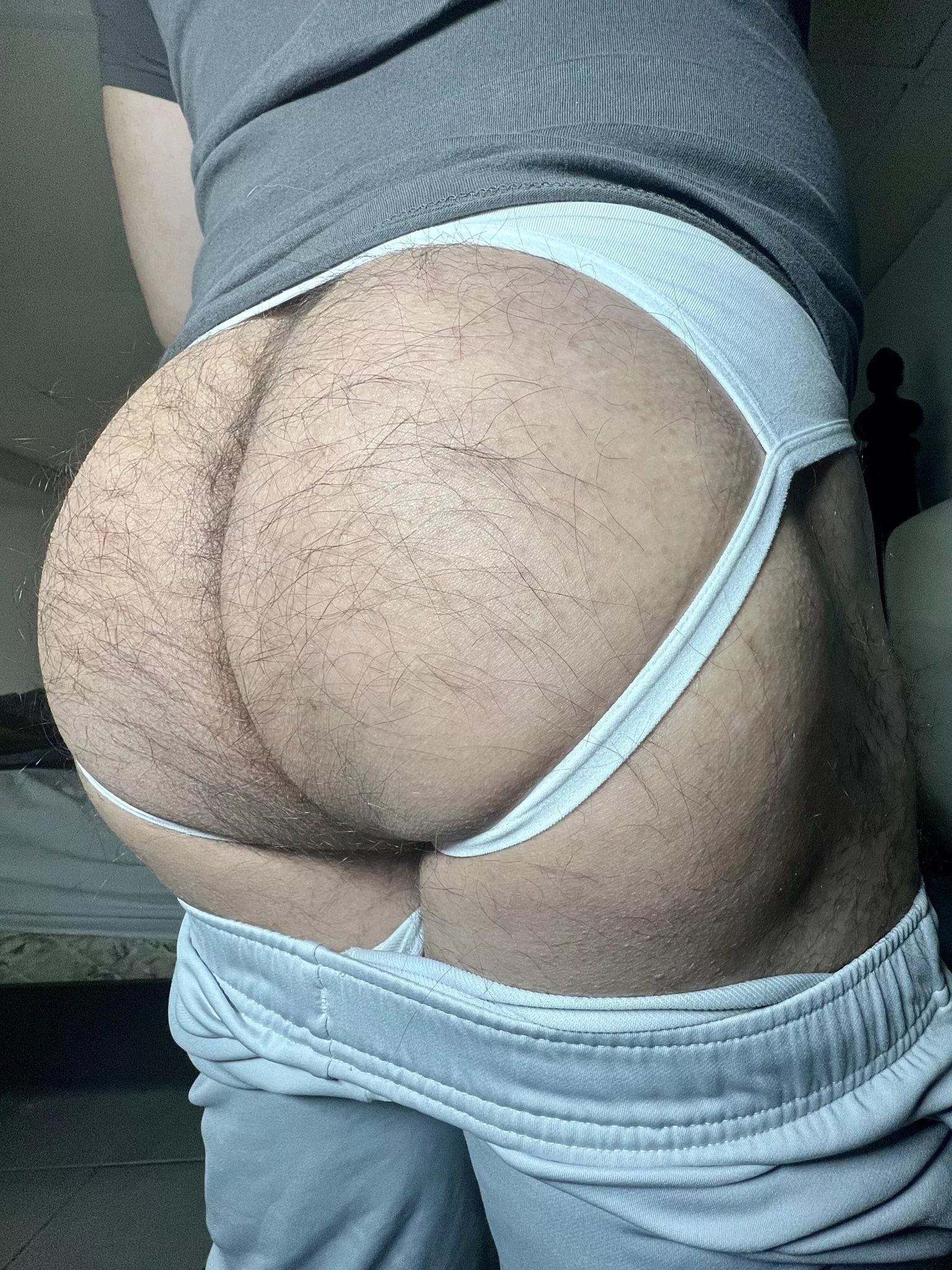 Let’s workout 🏋🏻‍♂️ posted by FluffyTowels4640