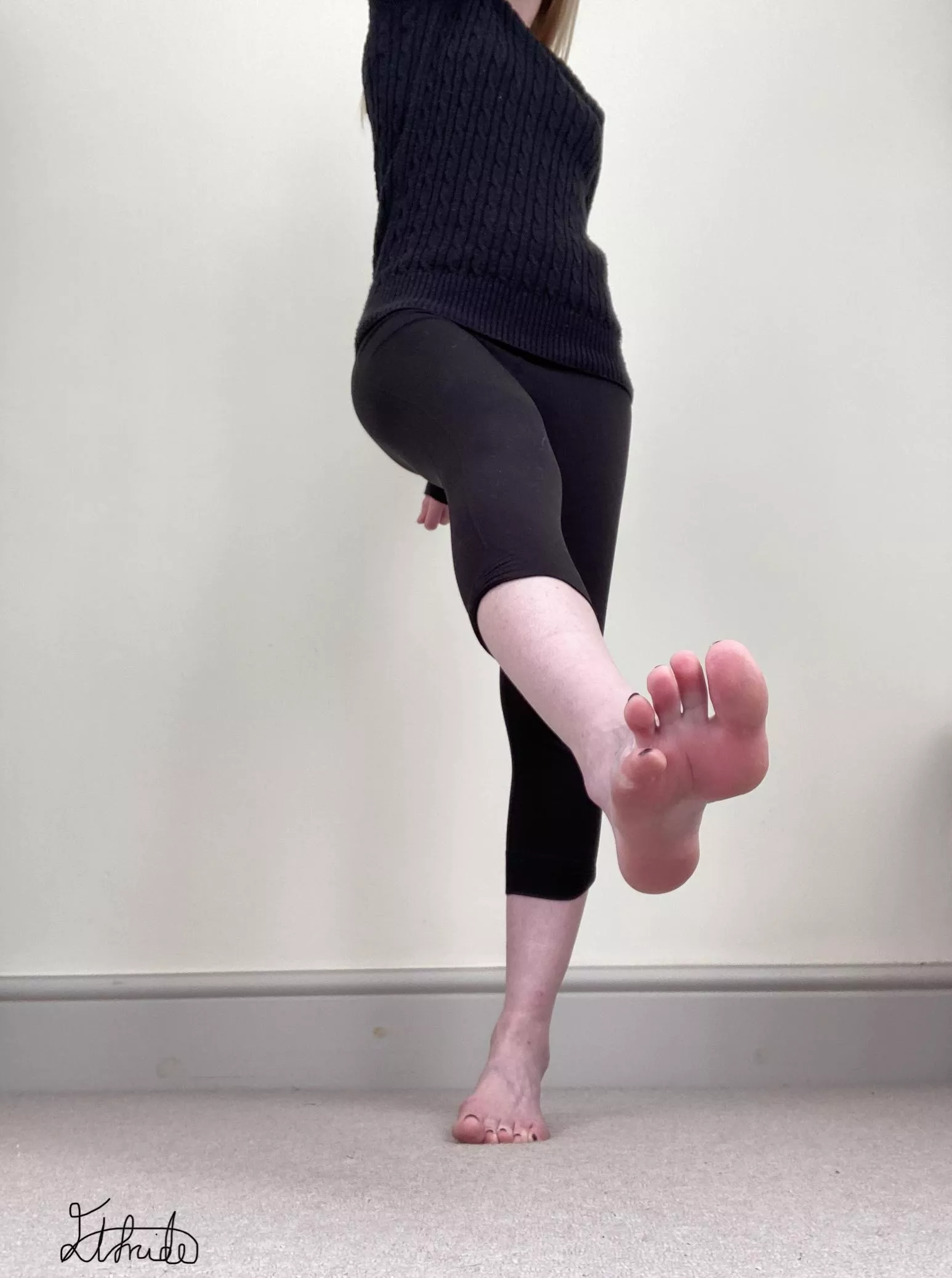 Like my feet close up? posted by Elfrida77