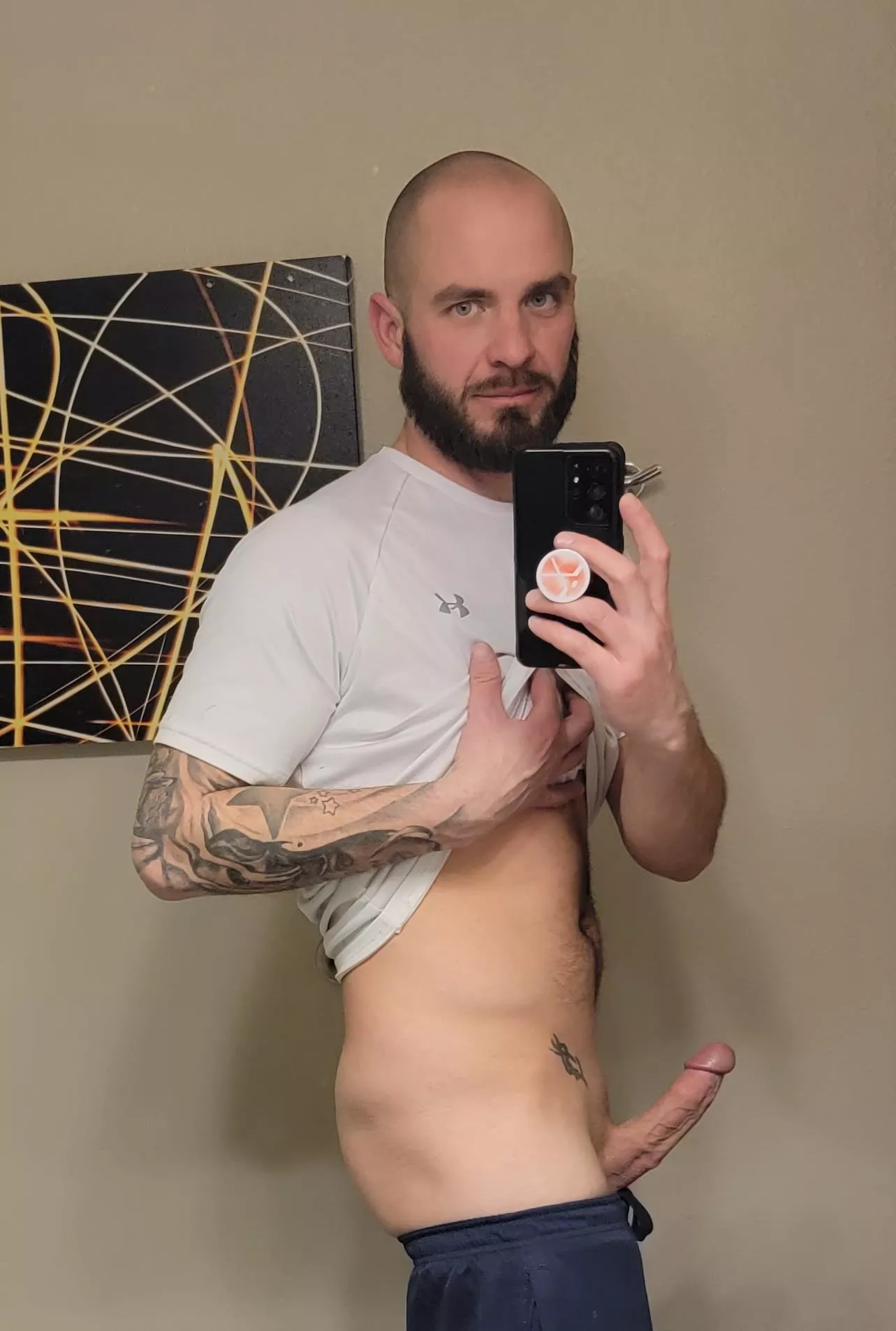 meet me in the hotel room...😈 posted by Urnextdoorneighbors