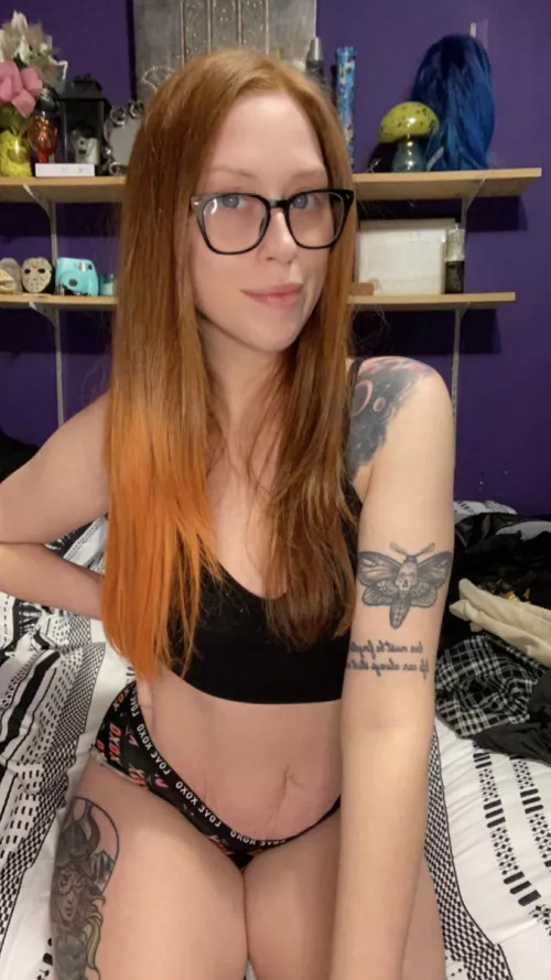 milf luv 🥰 by istayyawayyyX