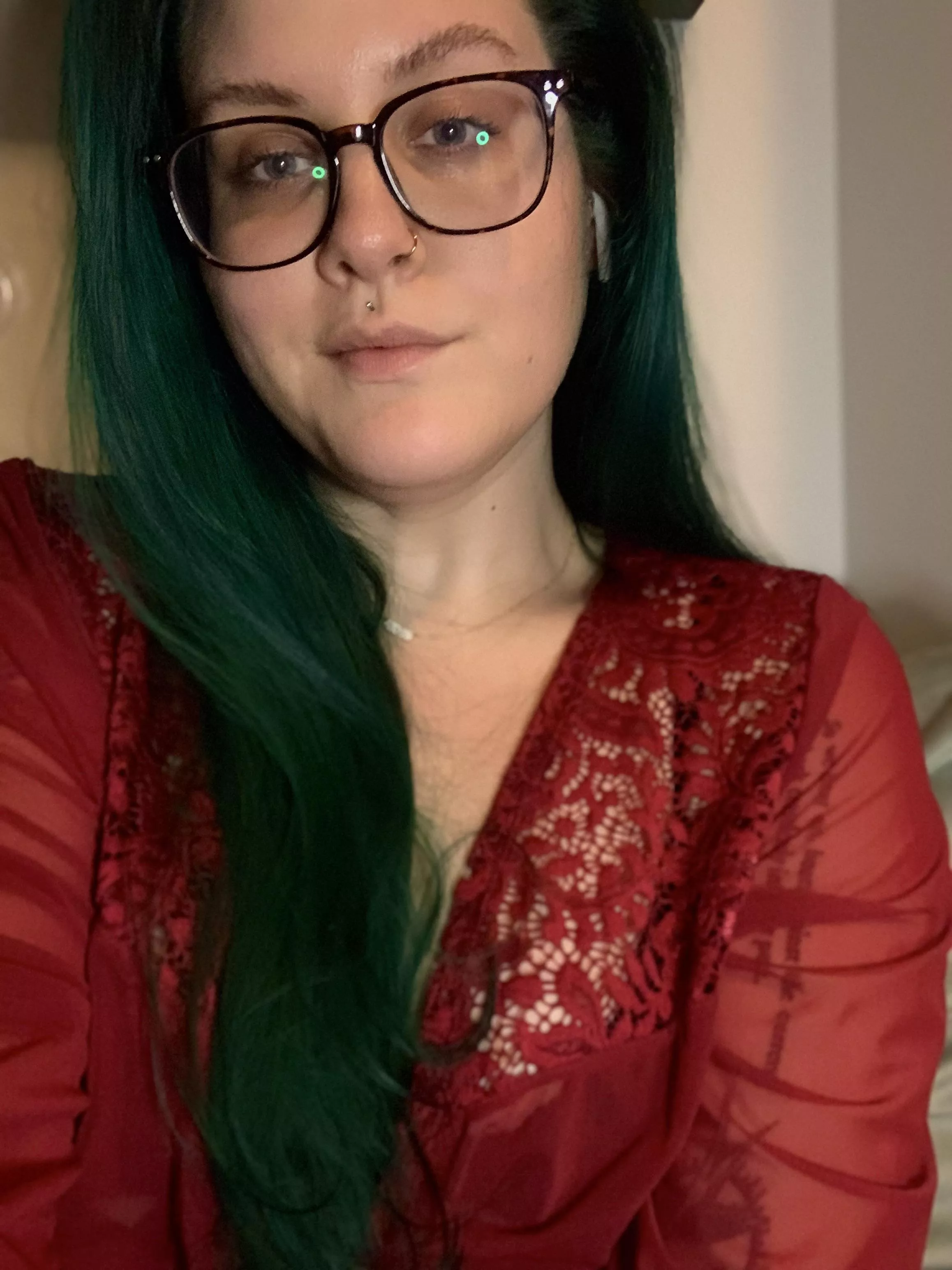 my saturday night ensemble & fresh hair 😇 posted by lolaludesandlore