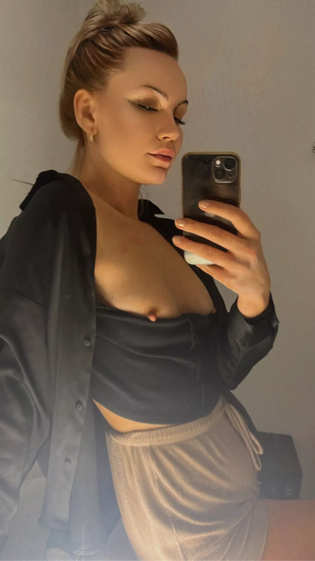 My tiddies can raise your cock I bet posted by TamelyOdorize