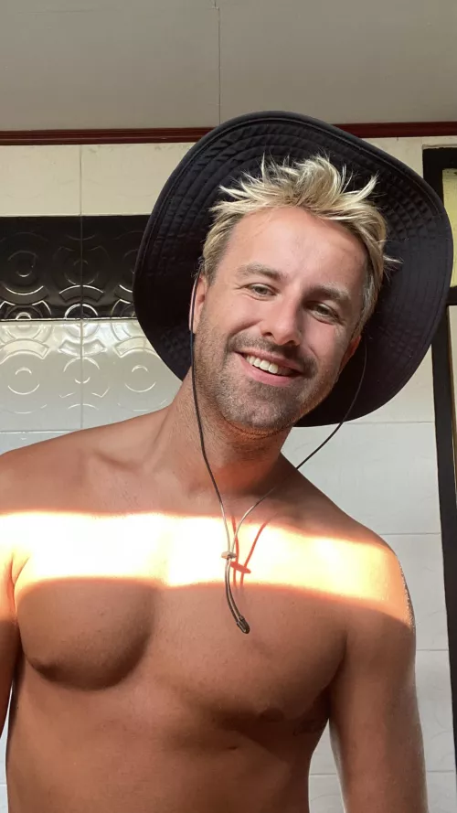 New hat for exploring the outback’s by Routine_Wolverine568