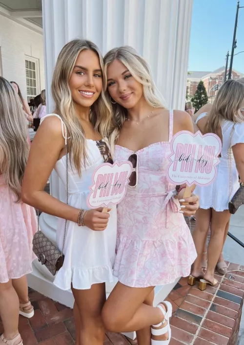 Pick a blonde by Boobb_dylan