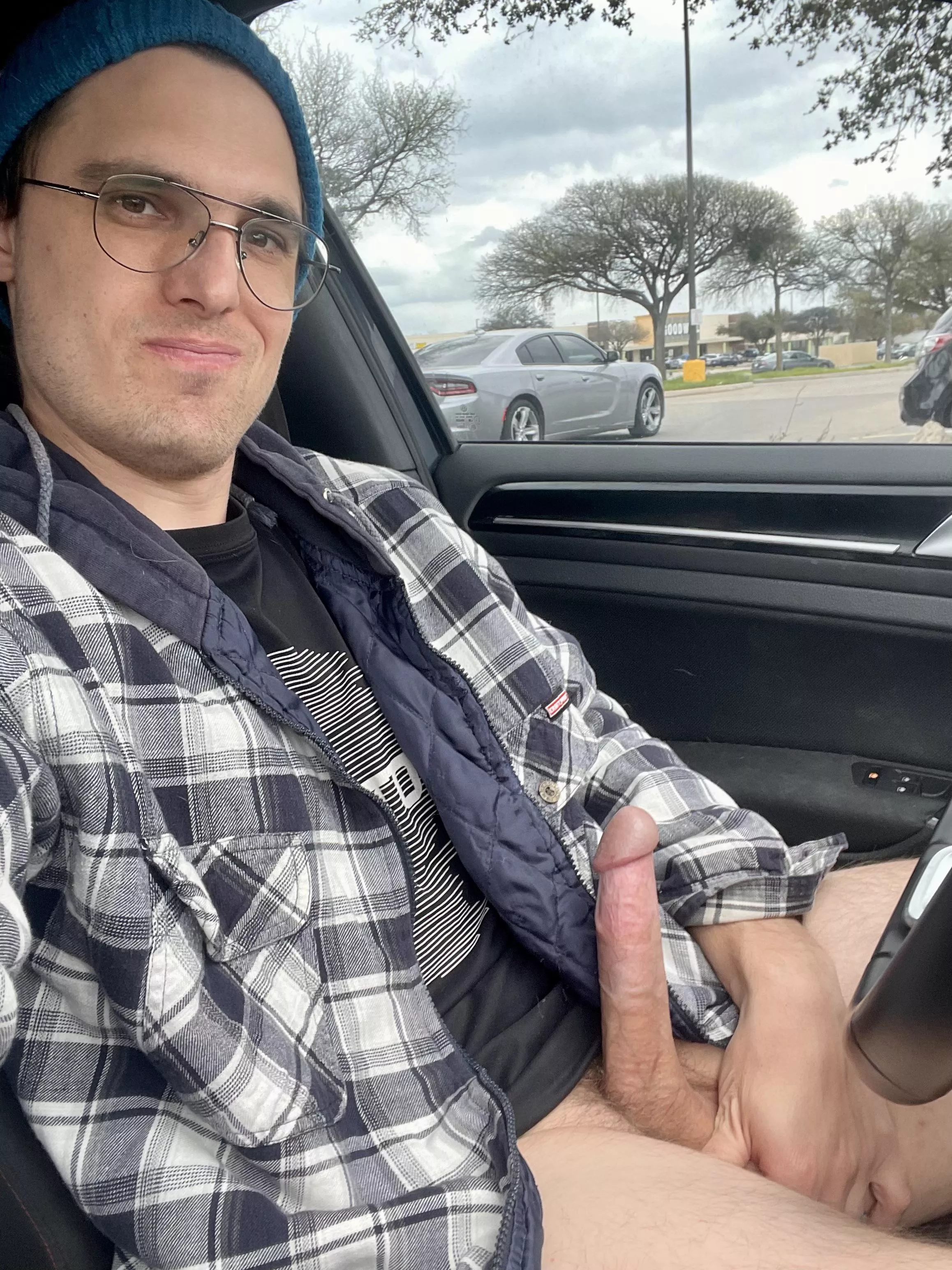 Quick break between errands posted by beanlicker222