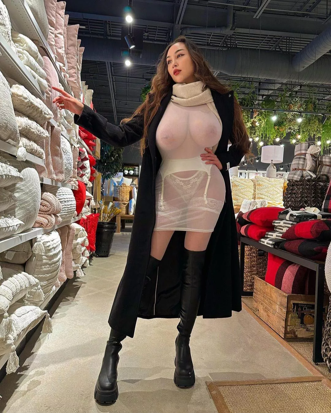 She is looking for some pillows posted by OldDinosaurus