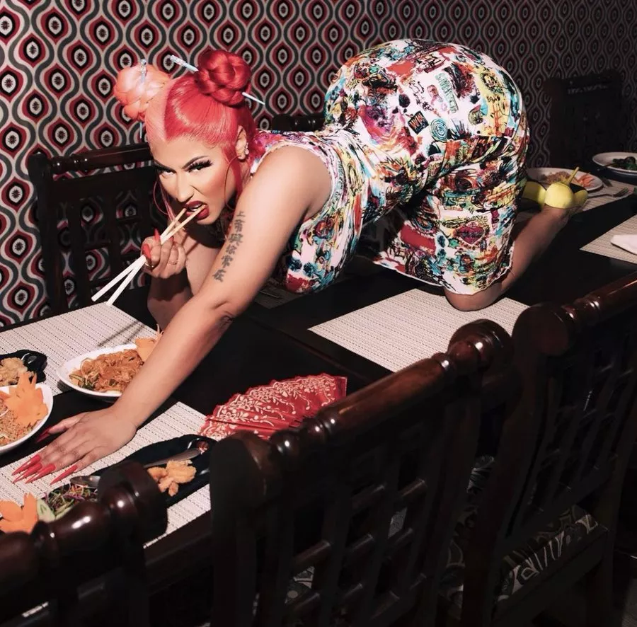 Thicker posted by reigningknightshade