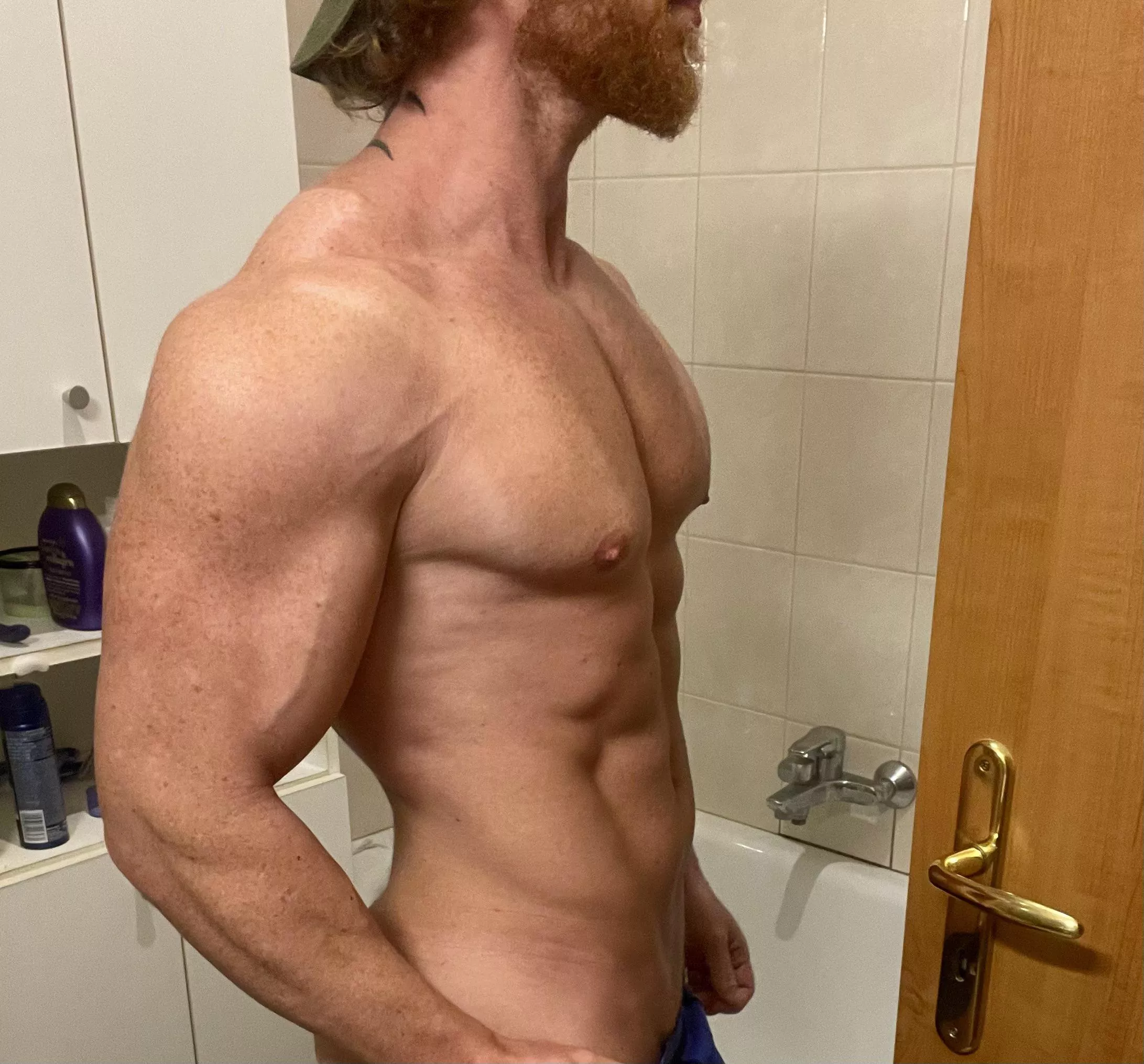 Turning into an alien 👽 posted by Bearded_alpha1