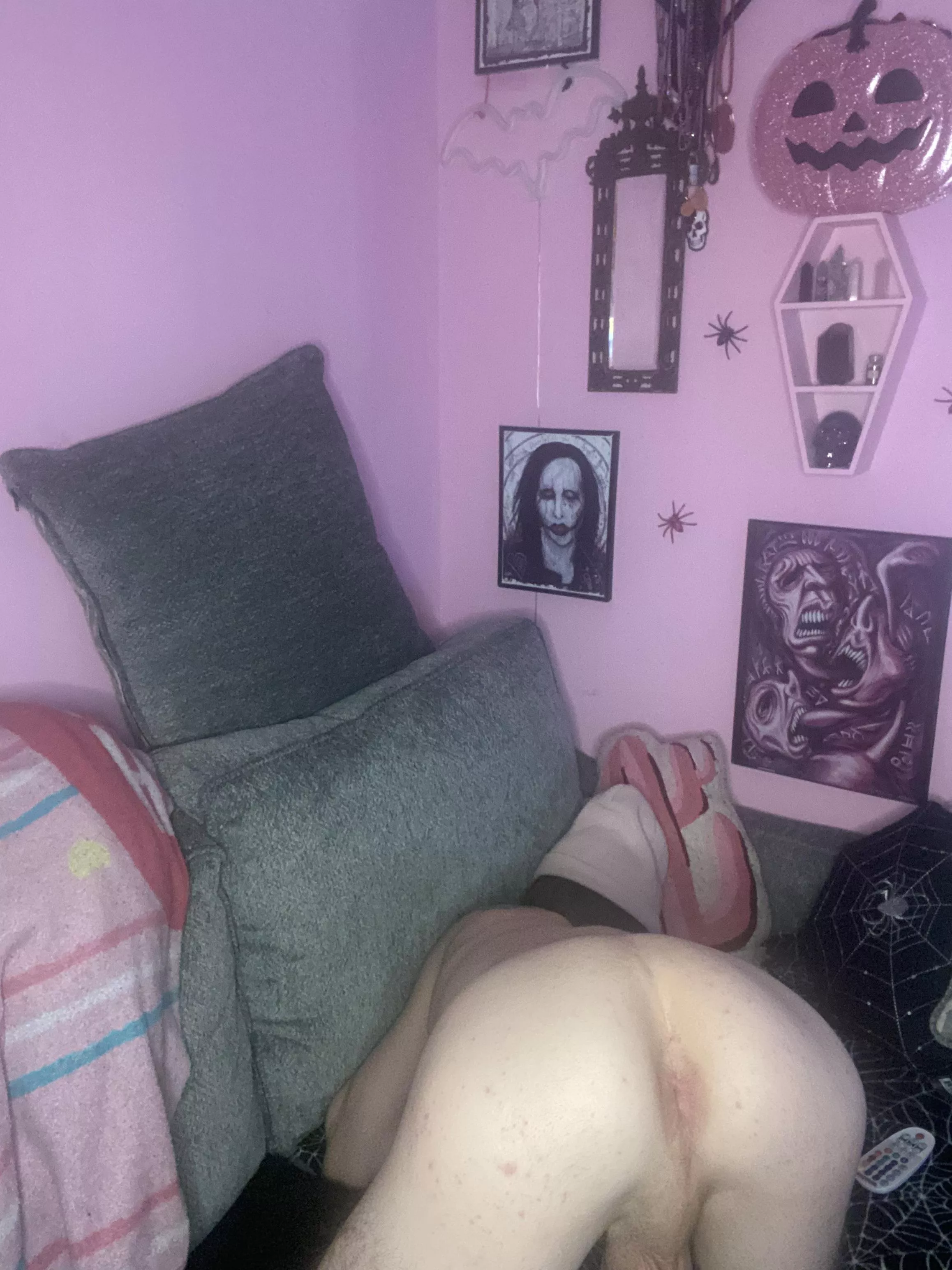 Watch me fuck myself with my new toy 🥵🥵🥵 posted by Infamous10171