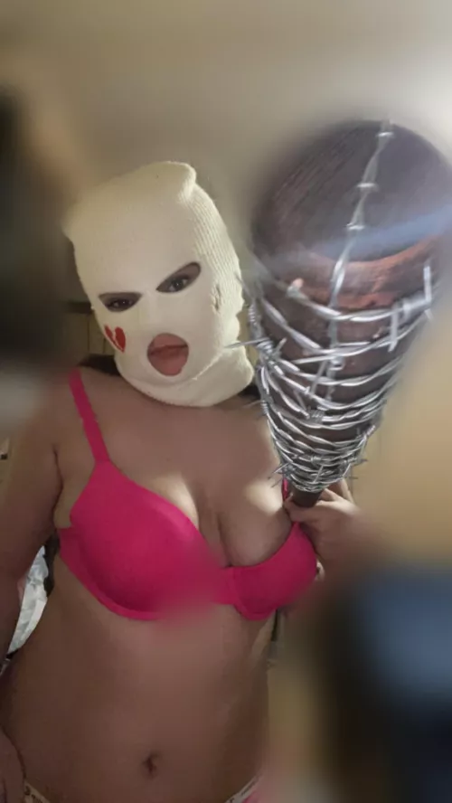 What would you do if I broke in your house? I need to be punished .. 😈❣️ by naughtymakxx