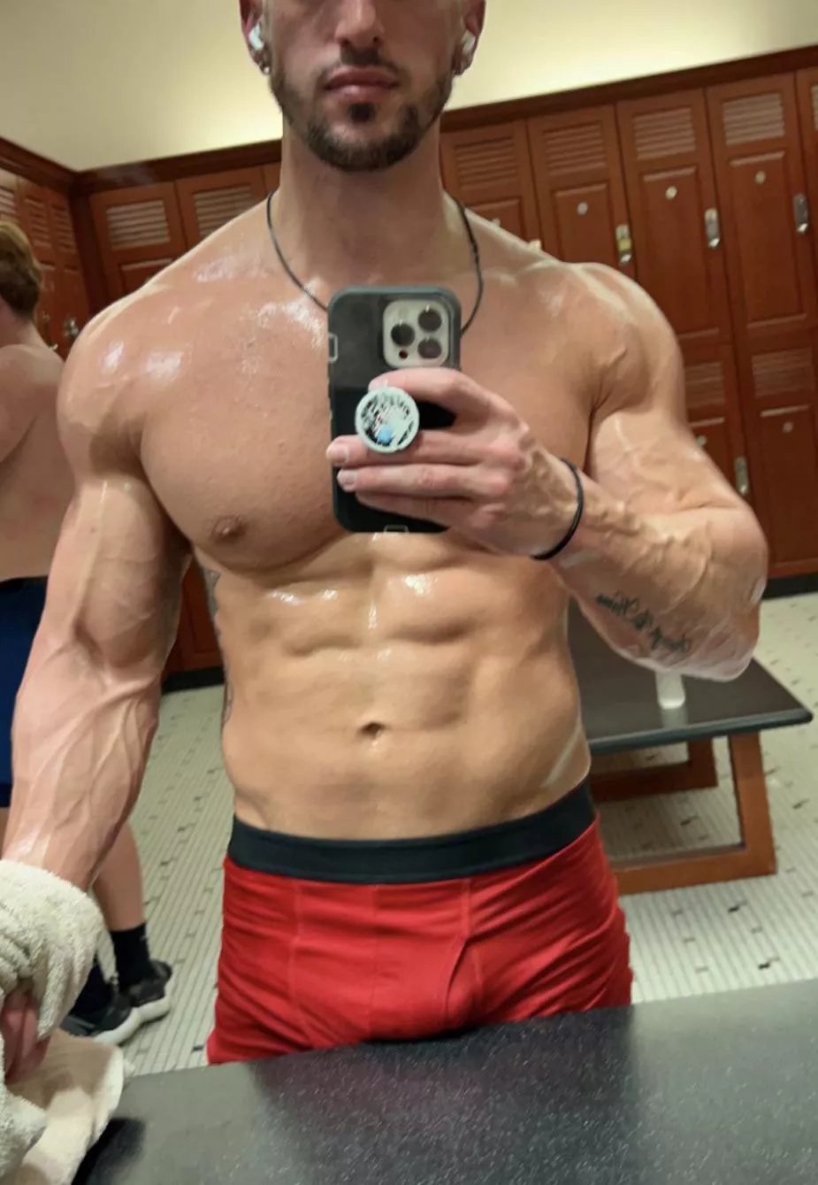 Who needs to be dominated a bit after my workout?? 😏 posted by anonymous_adonis_