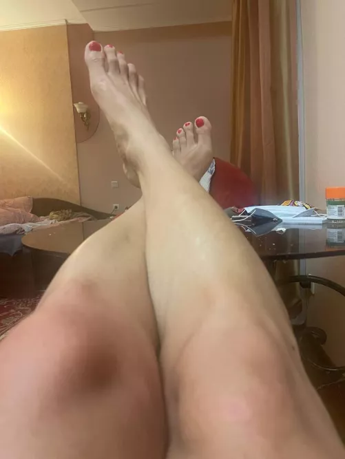 Who wanna cum on my feet? by Angelina_vip