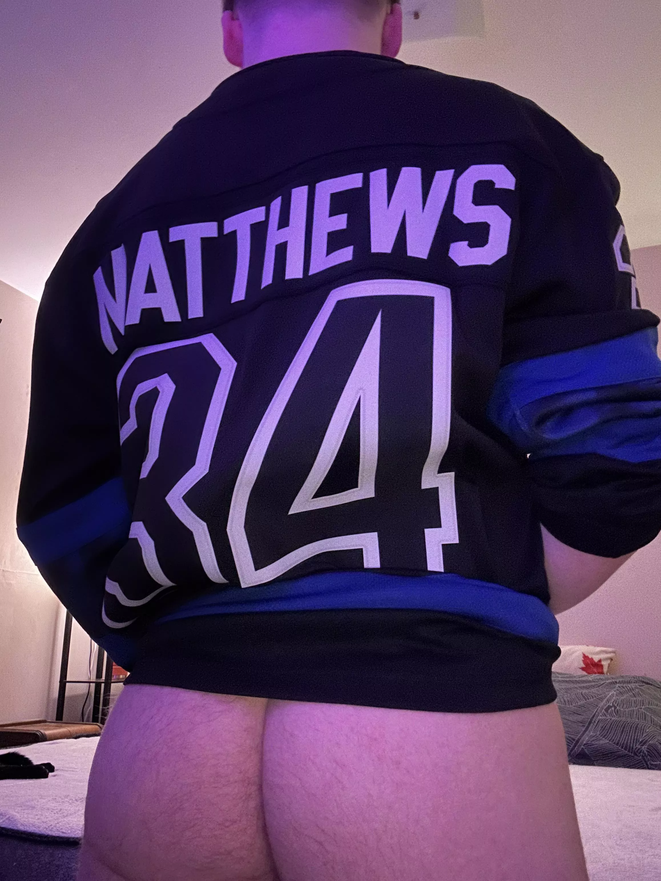 Who wants to fuck a hockey boy? 😈🏒 posted by thewinterson
