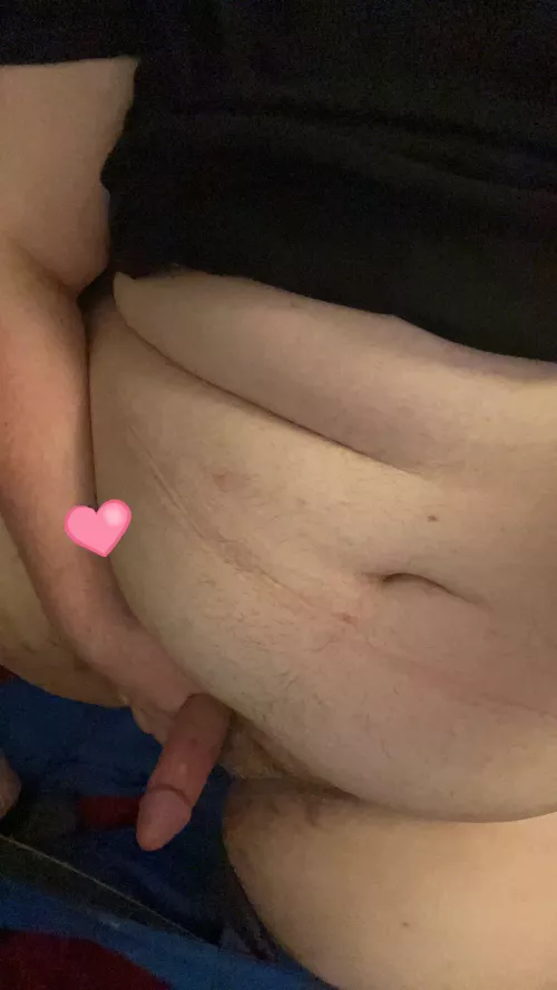 who’s gonna help me out😏 dm me by thiccboy85