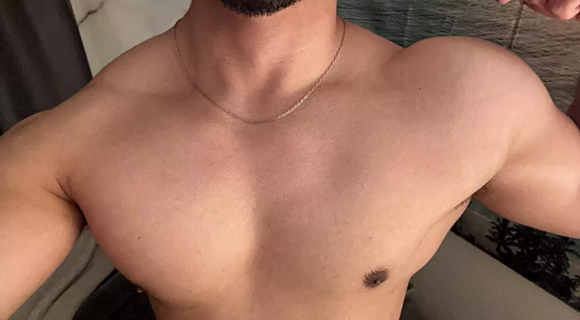 25 for fit, muscle, twink, jock, or sub. Snap j83k83 posted by Spudsrock18