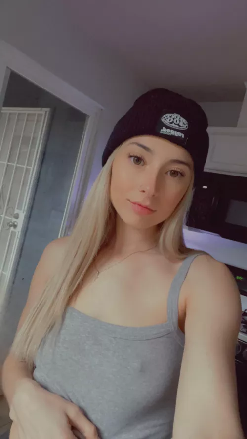 A little cold by Avesfree