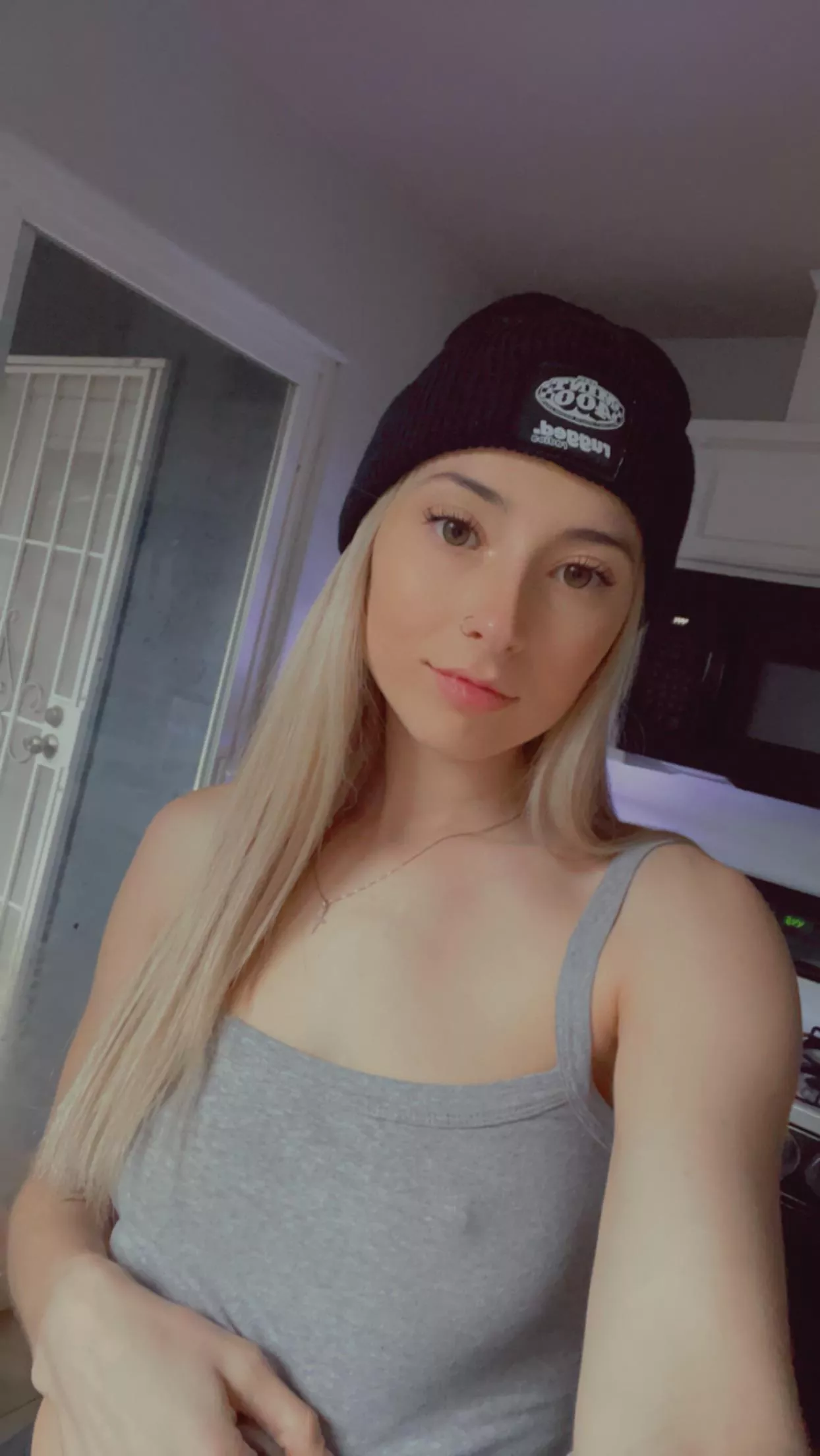 A little cold posted by Avesfree