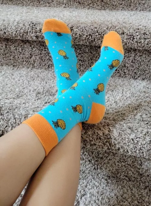 Do you know what an upside-down pineapple mean? 🍍😉 by fressialifts