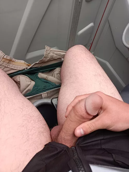 Early morning in the porta John at work. Nasty but effective 😜 by Roonyec