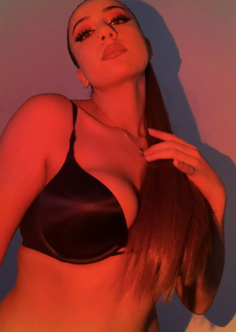 [F]empire Goddess says. You look so fuck*ng insignificant from up here 😈 posted by adamantpolling4111