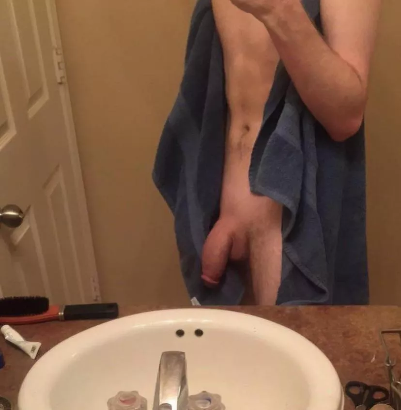 Fresh out the shower posted by Nahkbutwhy