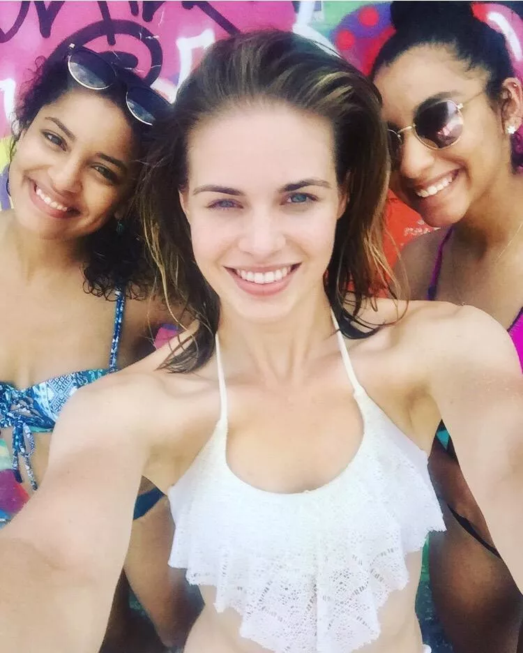 friends posted by milledtommy