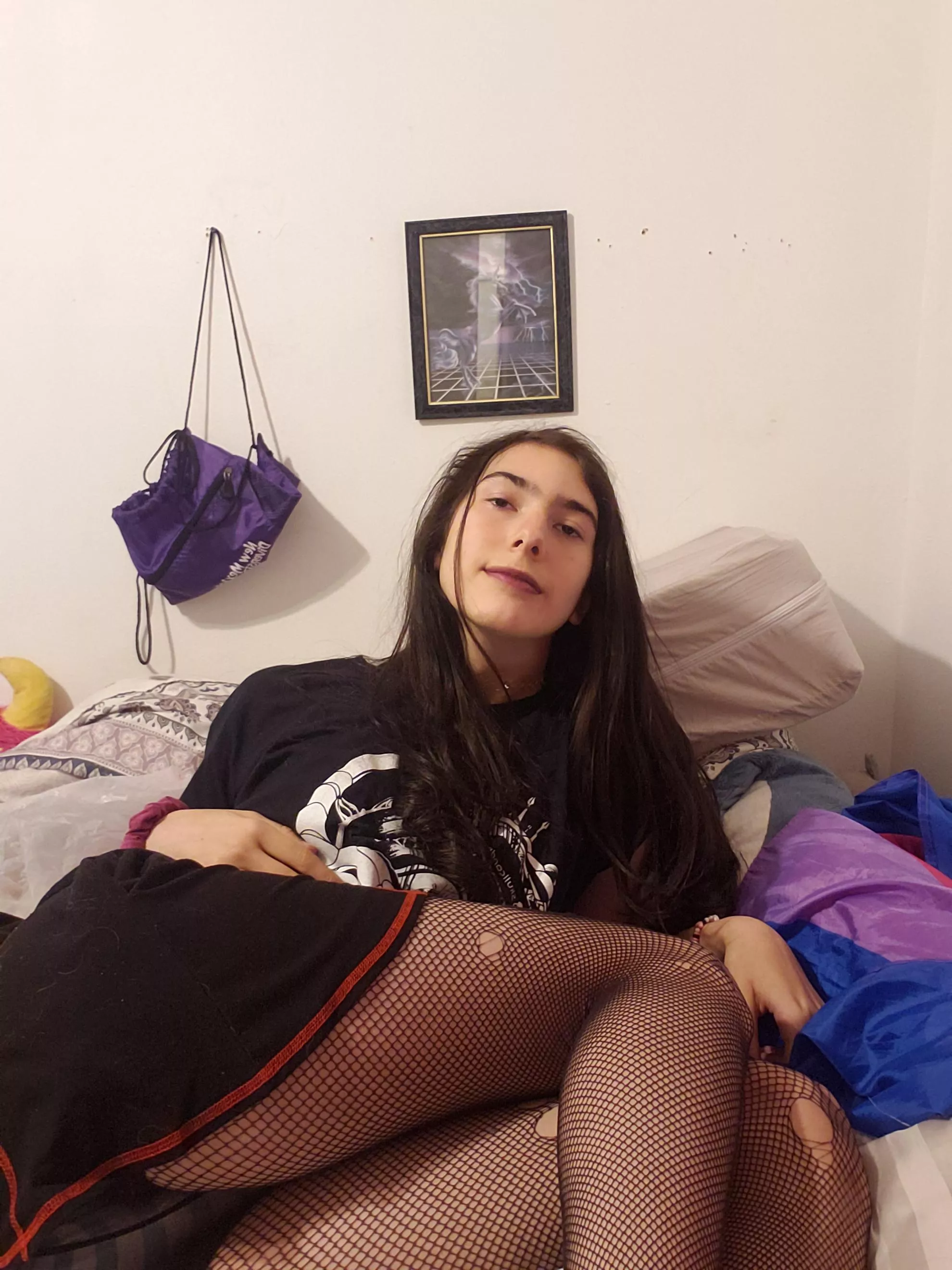 good morning everyone <333 posted by Sorry-Thing