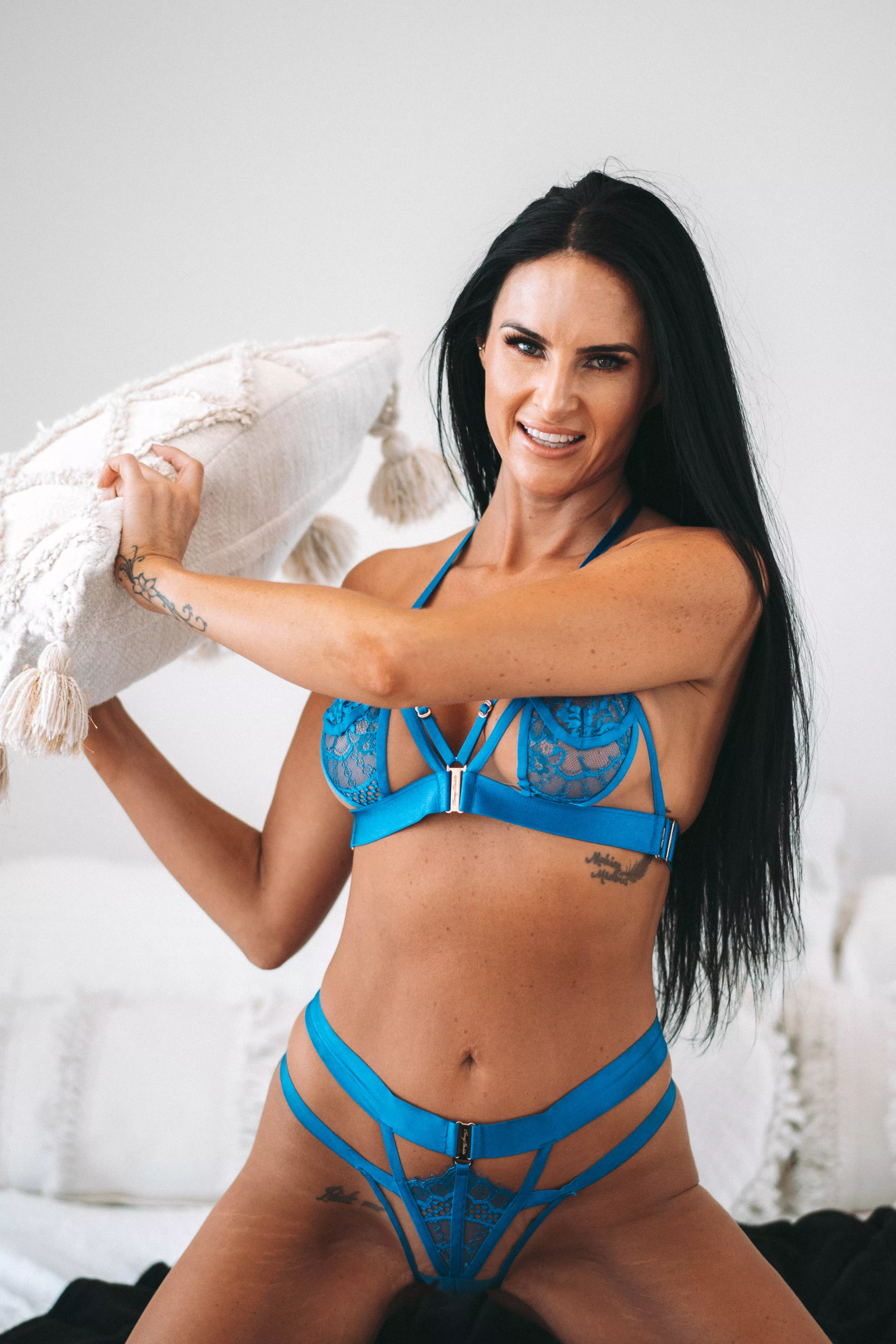 Imagine getting to play with this 35 milf everyday! posted by OkTemporaryz