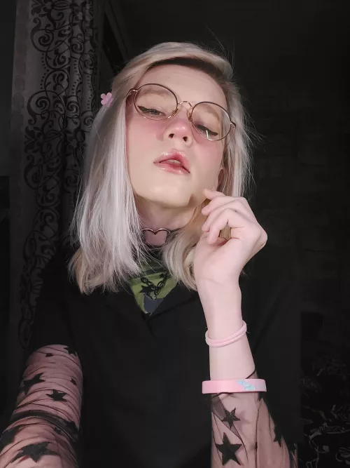 love lips here by ImpressiveAd2927