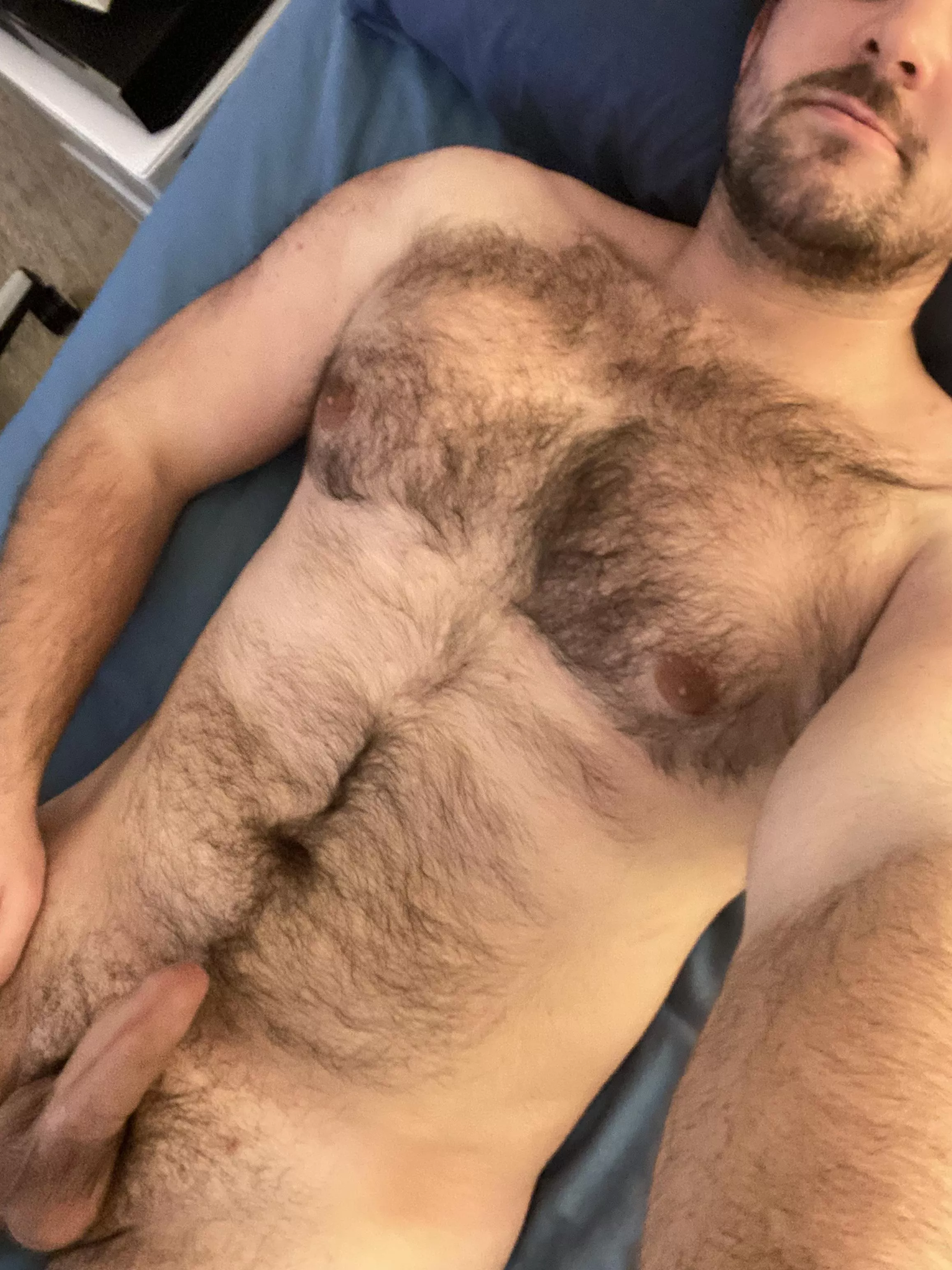 Naked lazy Sunday. Need someone to make it less lazy posted by TimmysThirstTraps