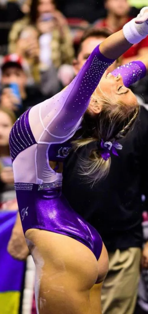 Olivia Dunne by girlsnxtdoor2