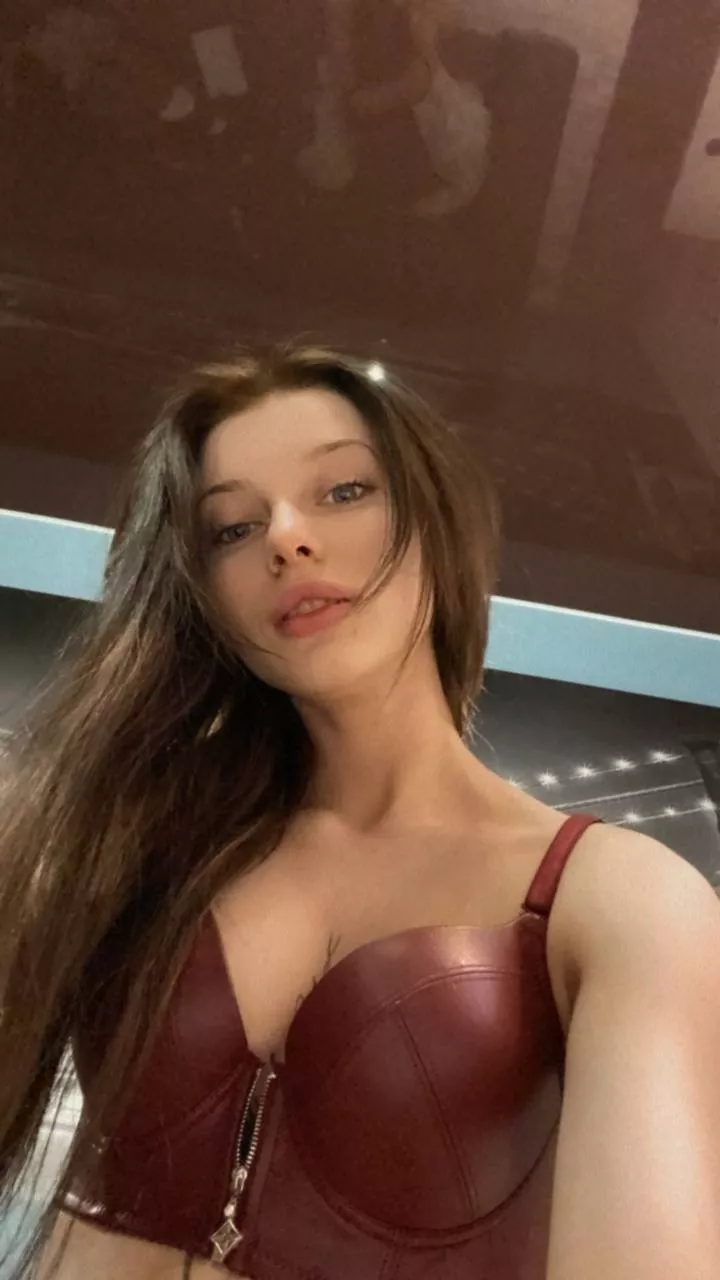 reach up to unzip my bra? posted by _sweetstrawberry