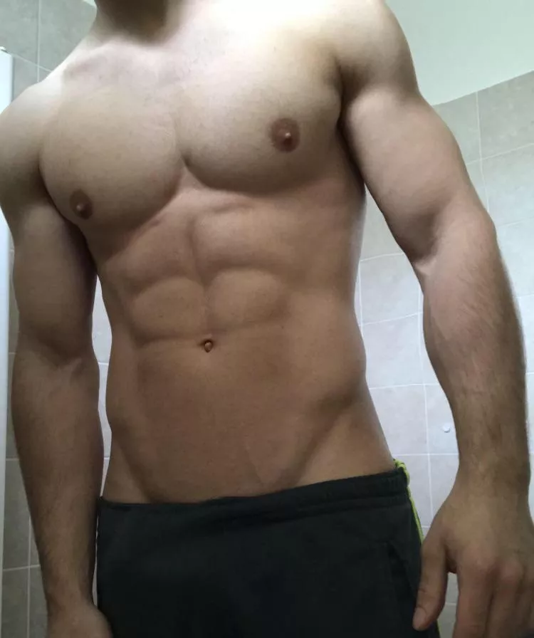 Wanna play? 😈 posted by ChriXXXL