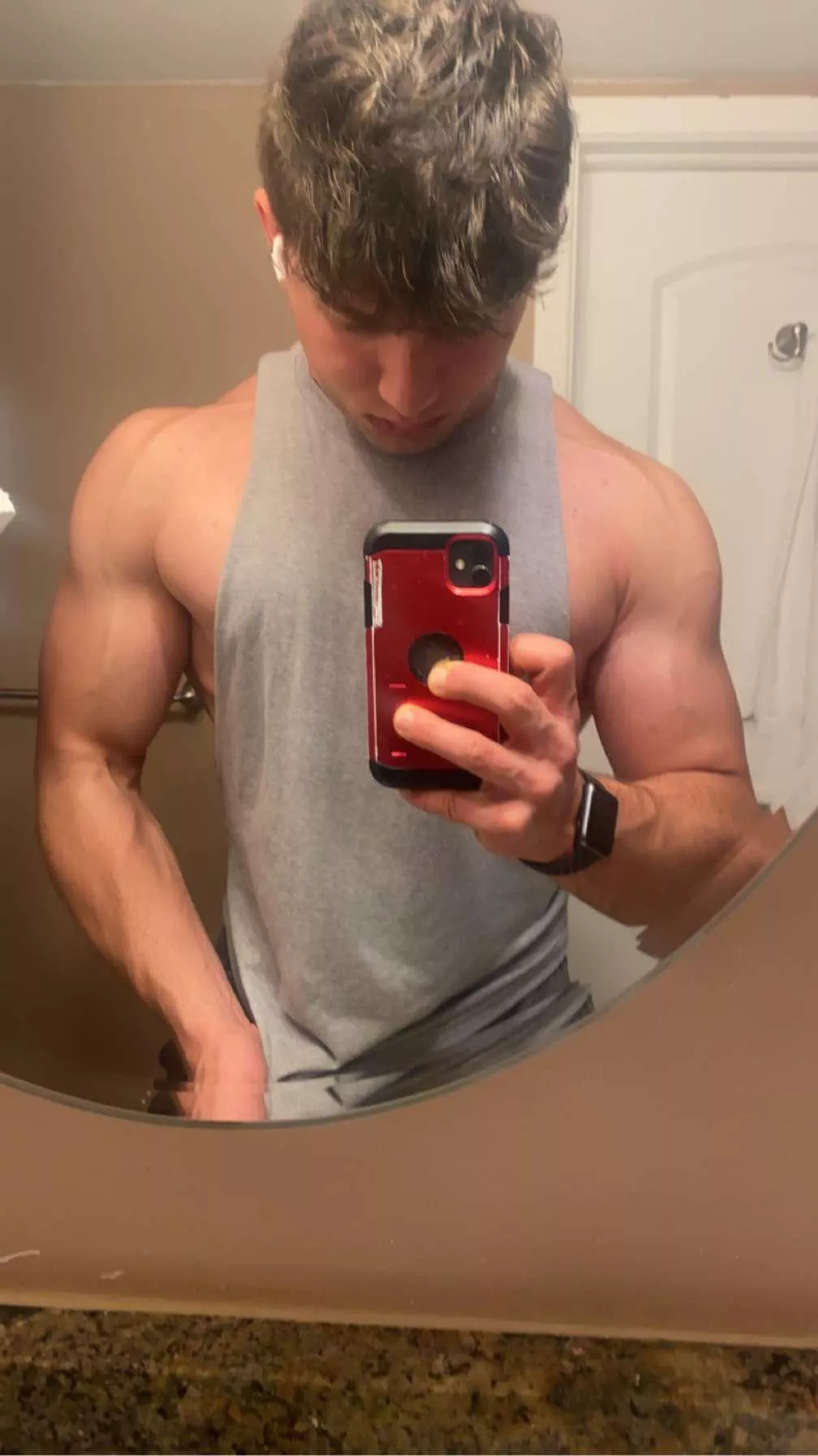 Who needs thirst traps when you’ve got these traps posted by that1guywithabs_