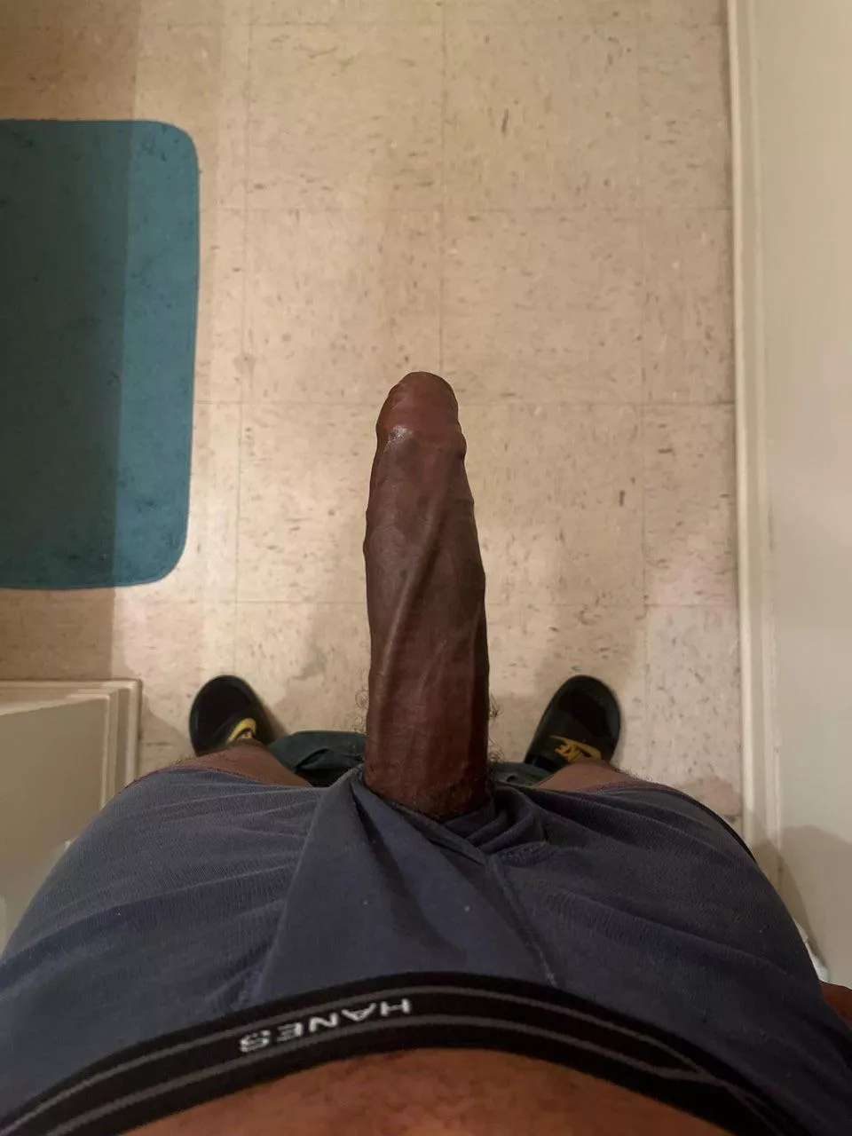 Who wanna jerk on video chat together? posted by Skiparotchi