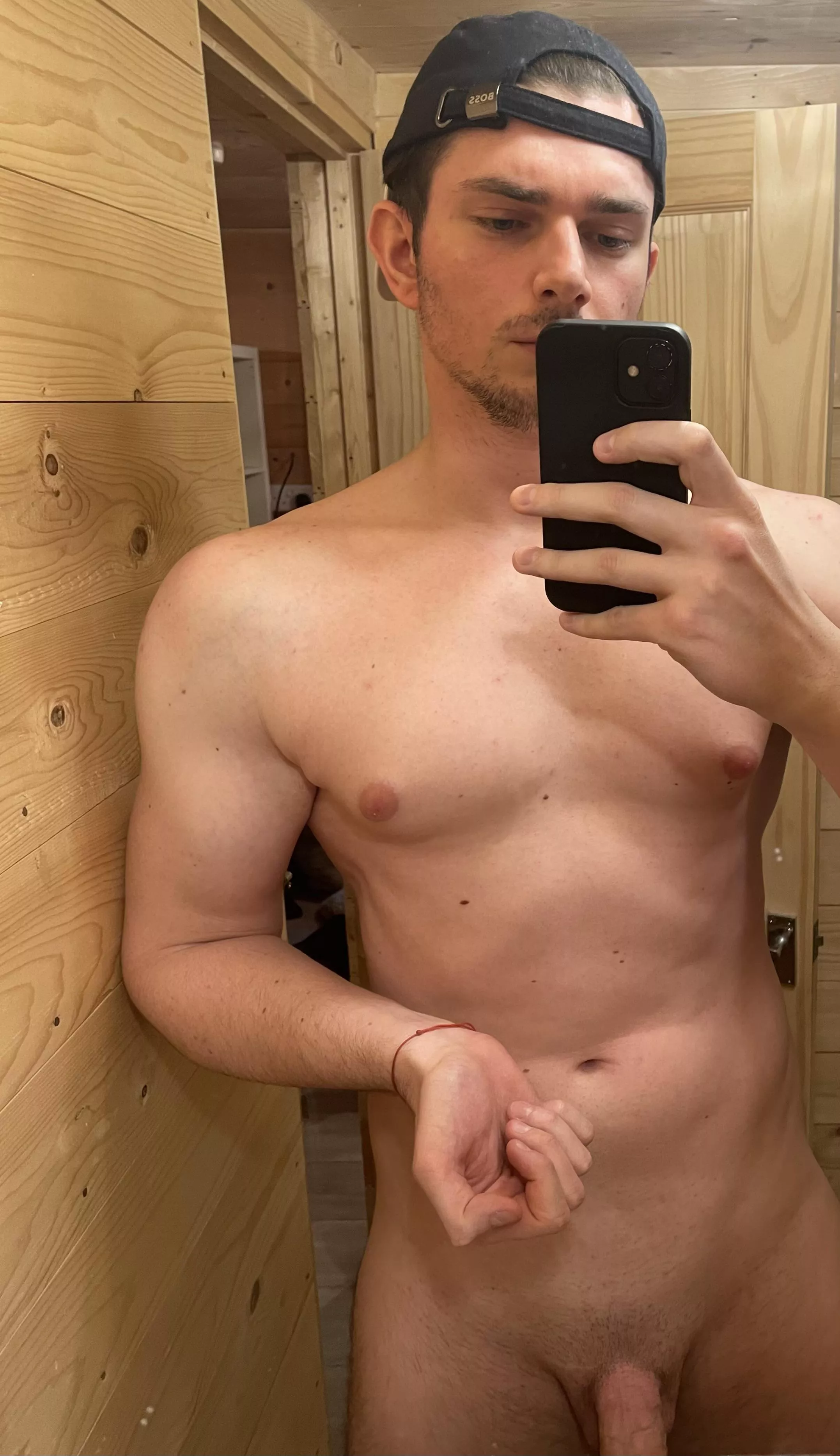 Any girls here into UK guys? posted by ukfitguy7