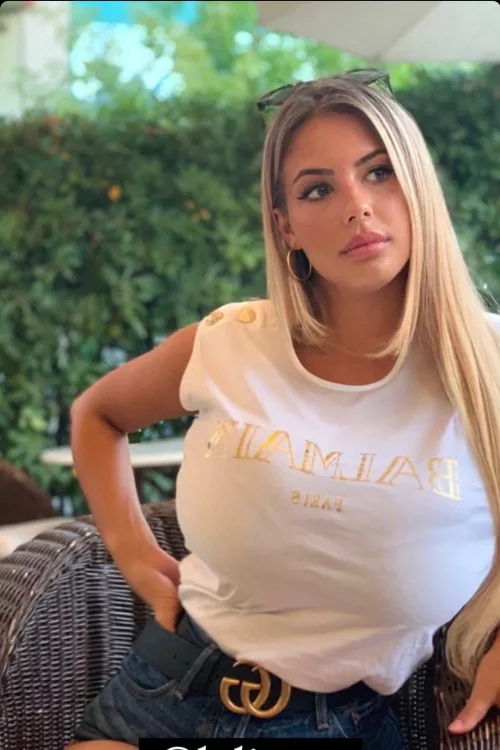 blonde by rudeNwrecked