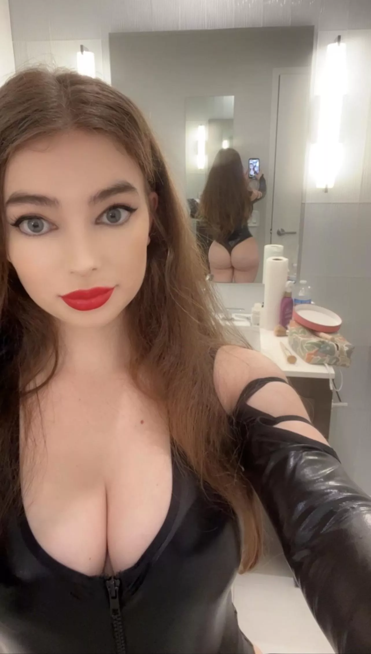 Can I send you selfies? posted by realprettyangel