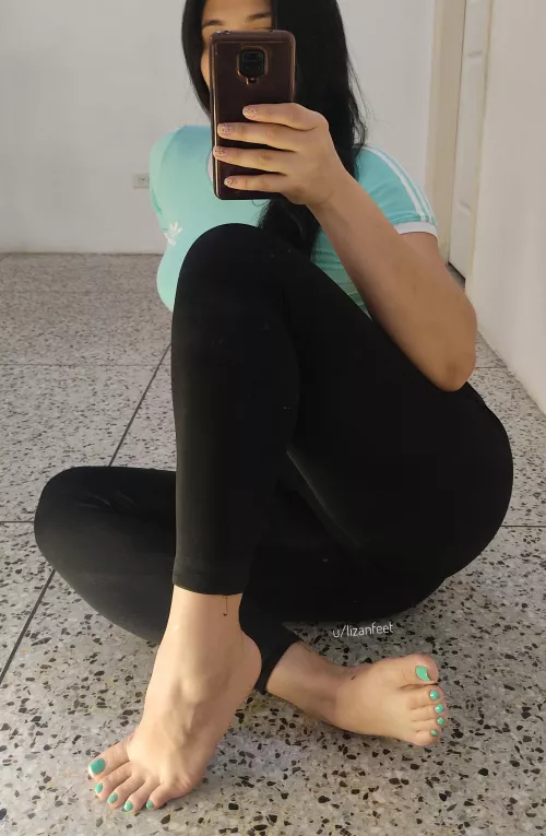 eat my sweaty feet by Lizanfeet