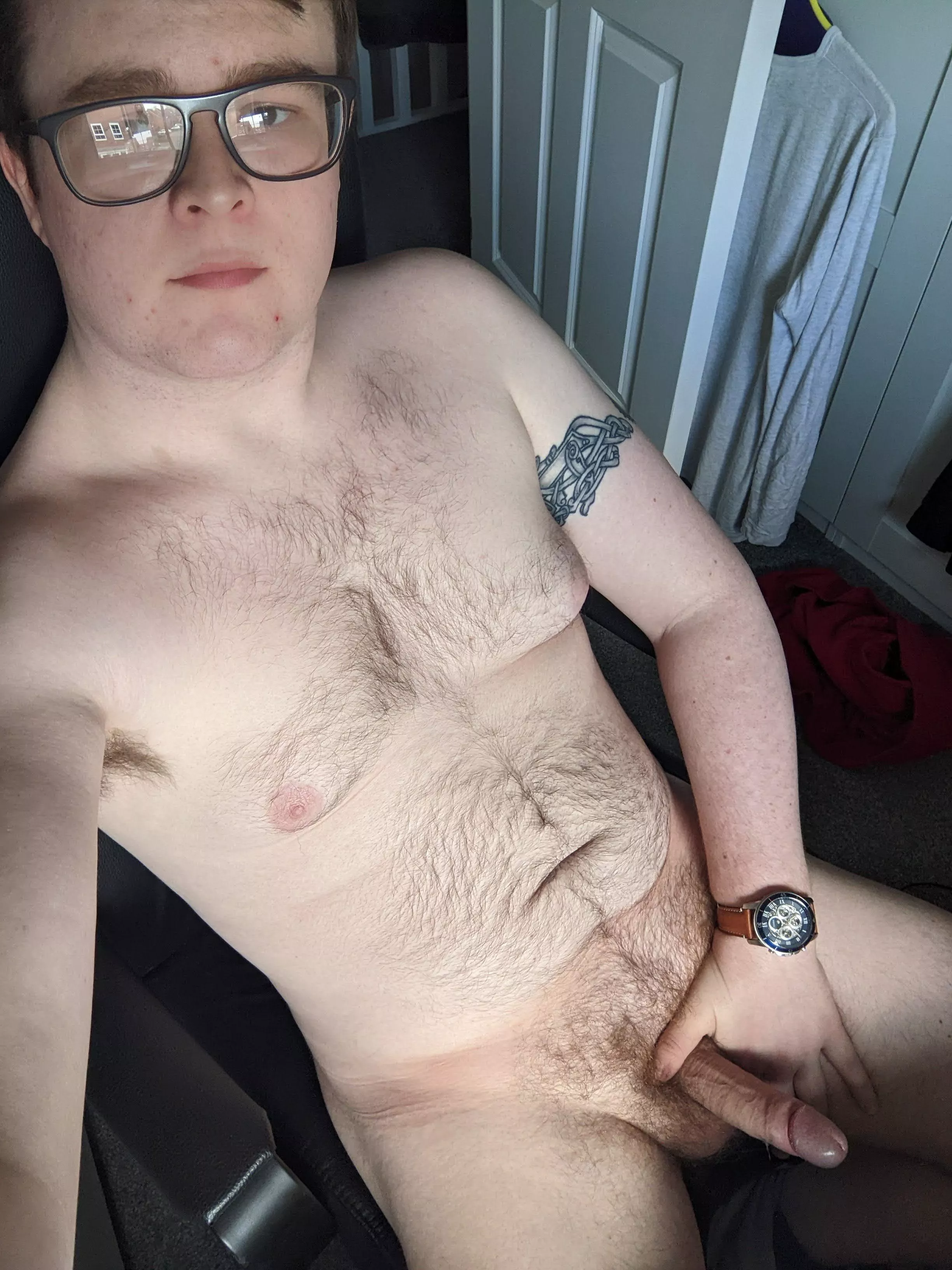 Finally starting to love my body hair posted by Expensive_Aside7205