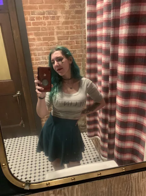 Flowy and short by sirenskiss3