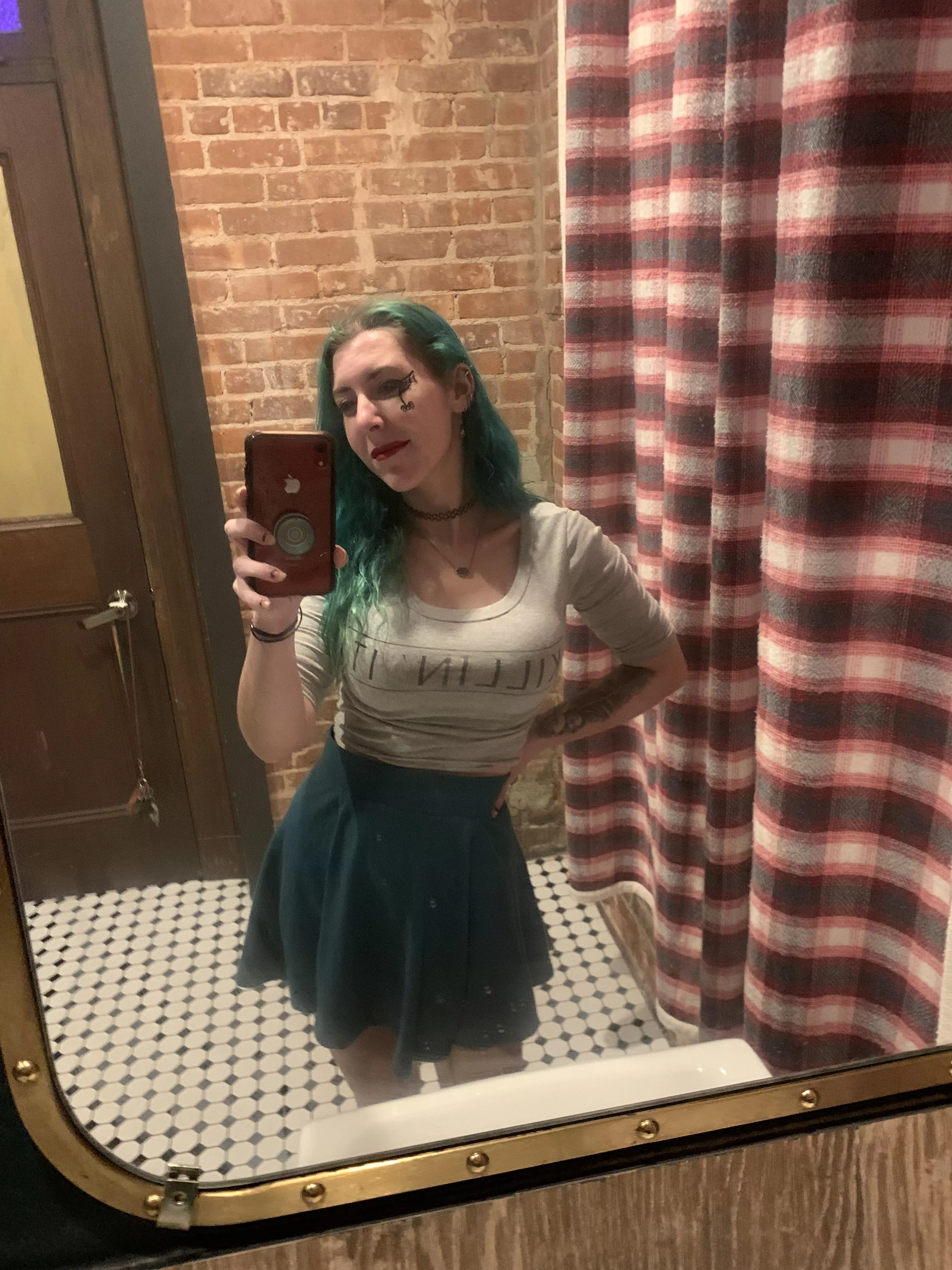 Flowy and short posted by sirenskiss3