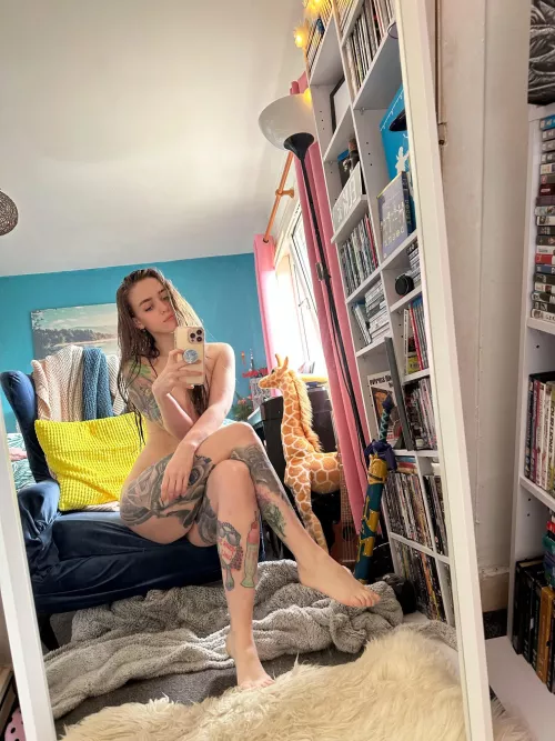 Fresh out the shower, from me to you 🤭💝 [f] by highlandbunny