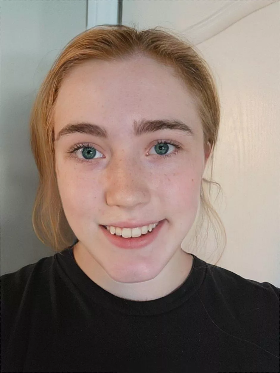 I almost never smile with my teeth 😬 posted by evelynclaire_xoxo