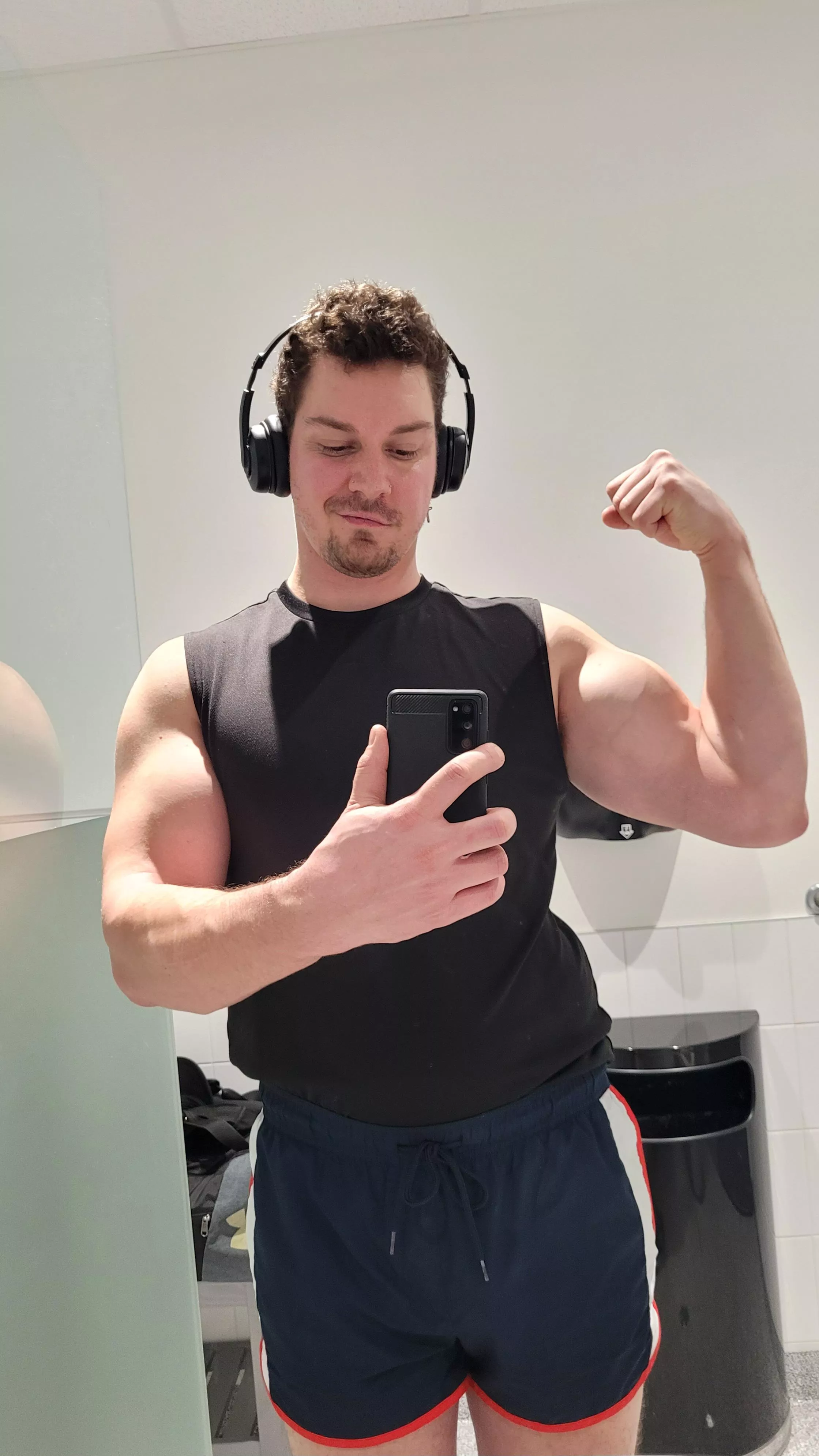 I pretend that I'm fine but deep down I really want a chicken big mac 🥵🥵🥵 posted by DeepFriedHooker